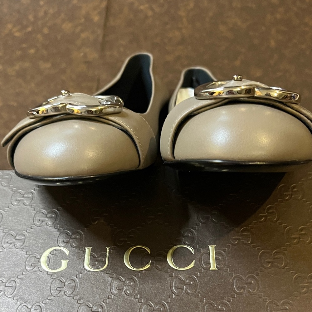 Gucci Buckle Flats Sz 39.5 - Picture 8 of 9